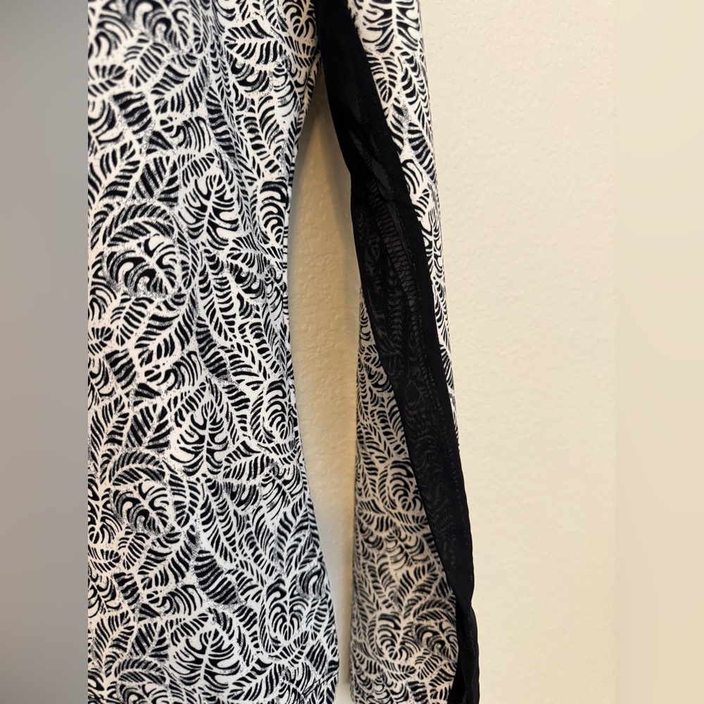Tommy Bahama Everyday Active Mesh Long Sleeve Shirt - Picture 4 of 7